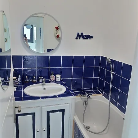 De La Plage, Front De Mer, Juno Semesterbostad